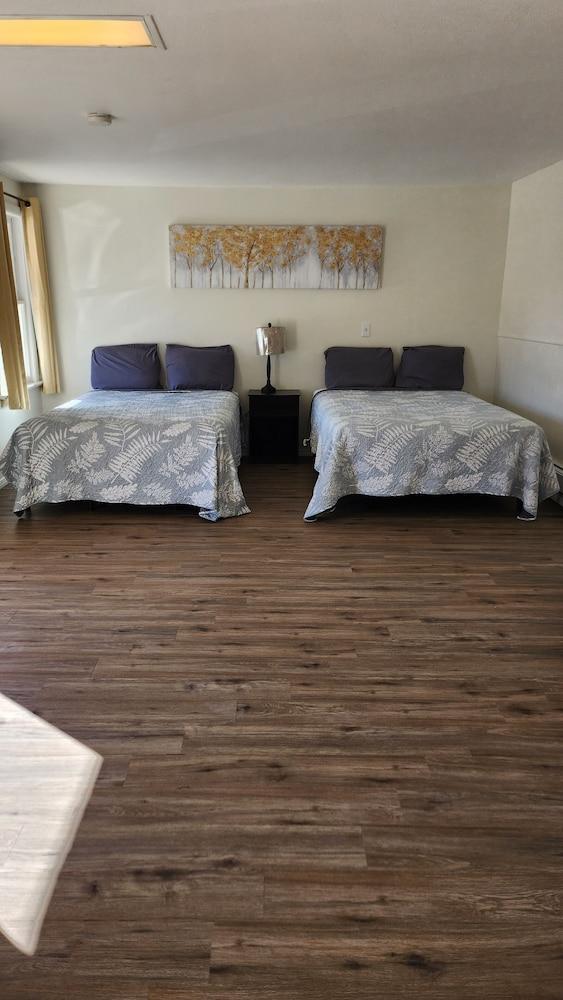 Golden Arrow Motel photo 16