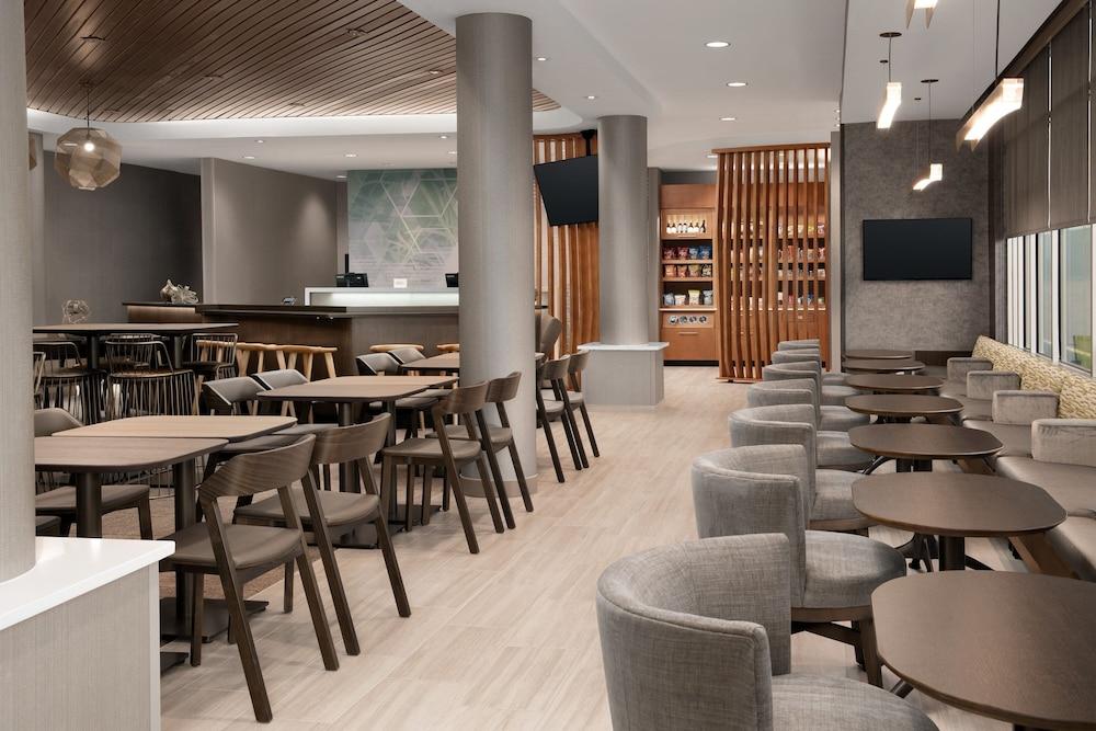Springhill Suites By Marriott Fayetteville I 95 photo 36