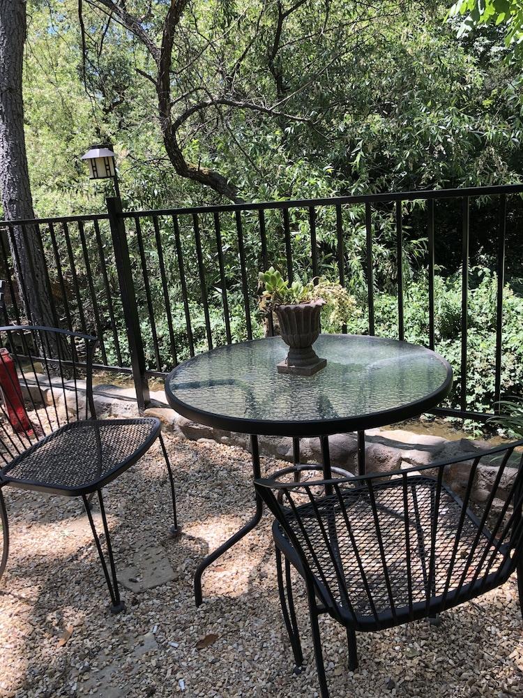 Glen Ellen Inn photo 10