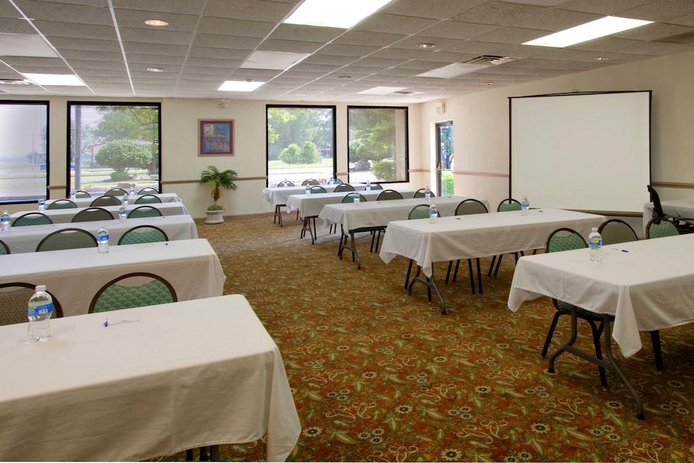Americas Best Value Inn Tunica Resort photo 2