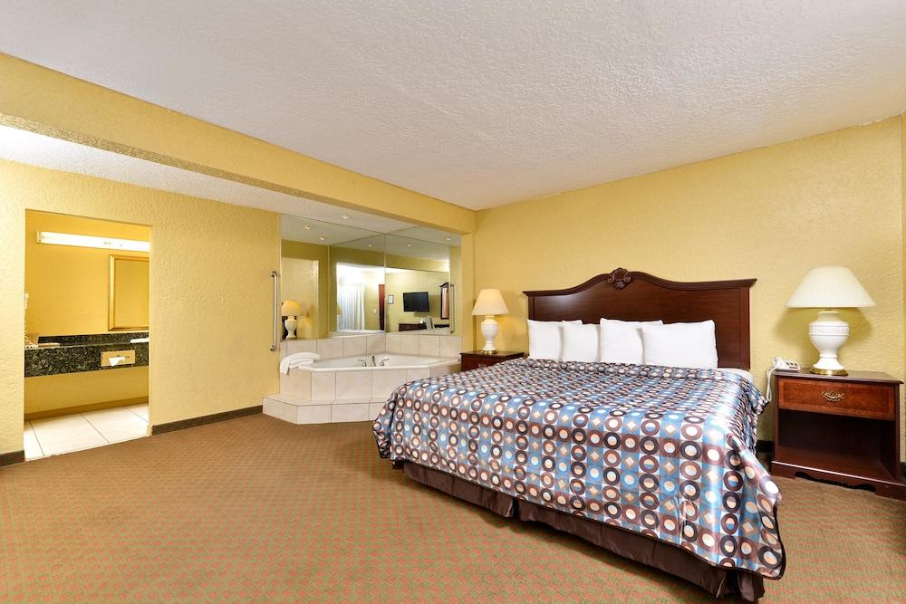 Americas Best Value Inn Starke photo 2