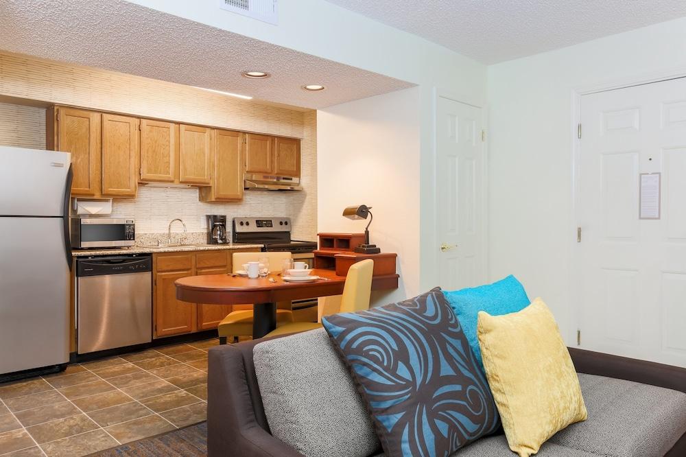 Hawthorn Suites by Wyndham Tinton Falls photo 26