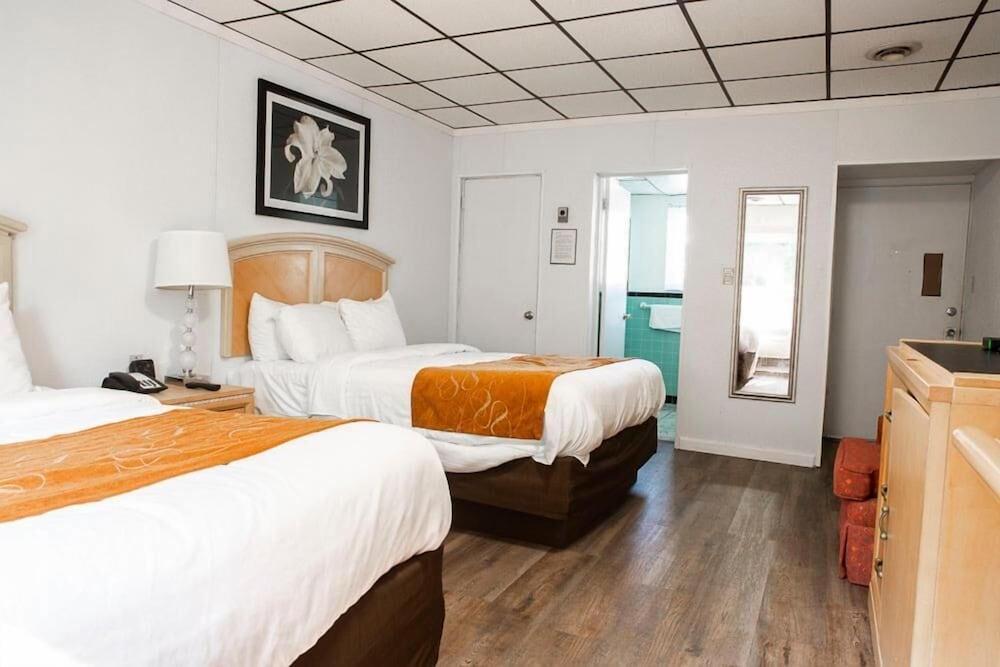 Bedford Motel photo 24
