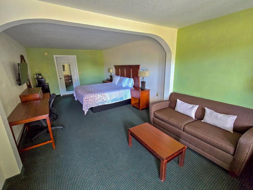 Garden Inn & Suites photo 8