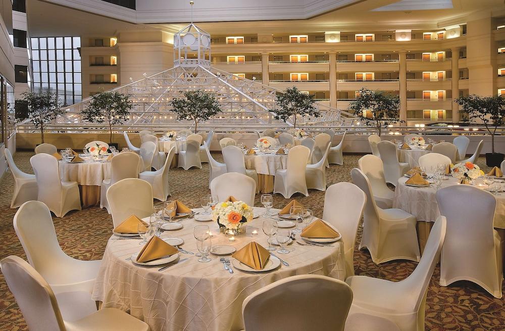 Embassy Suites by Hilton Washington DC Chevy Chase Pavilion photo 3