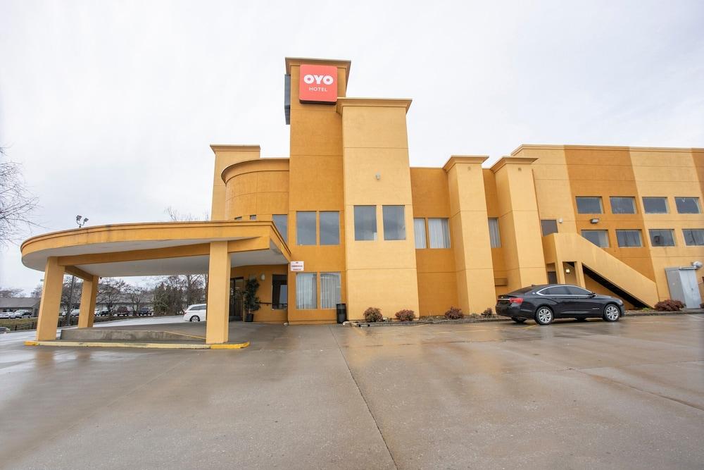 OYO Hotel Knoxville TN Cedar Bluff I-40 photo 36
