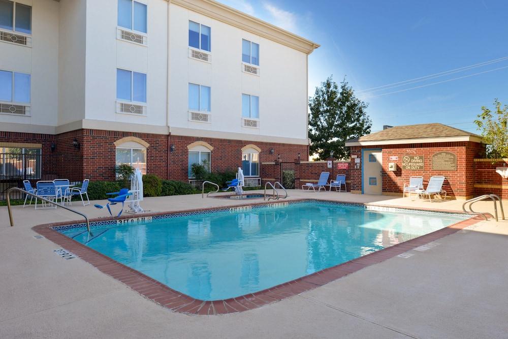 Holiday Inn Express & Suites Abilene by IHG photo 31