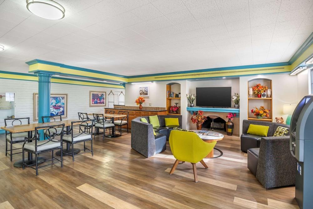 Econo Lodge Richmond-North Chesterfield photo 4