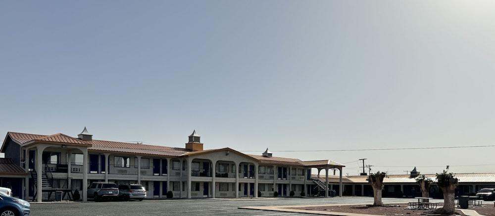 Days Inn by Wyndham Van Horn TX photo 30
