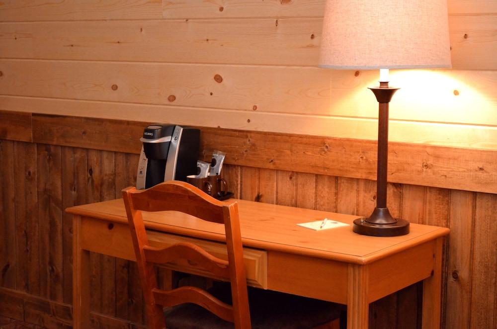 Reid Ridge Lodge photo 13