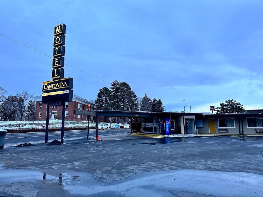 Canyon Inn Motel photo 5