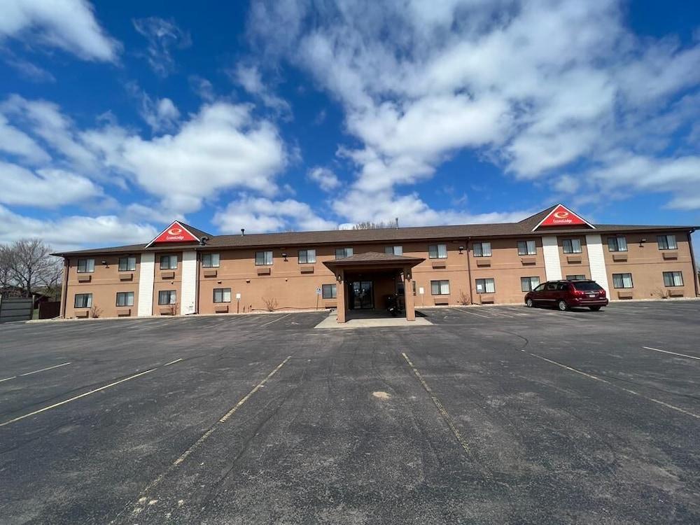 Econo Lodge Oacoma - Chamberlain West photo 97