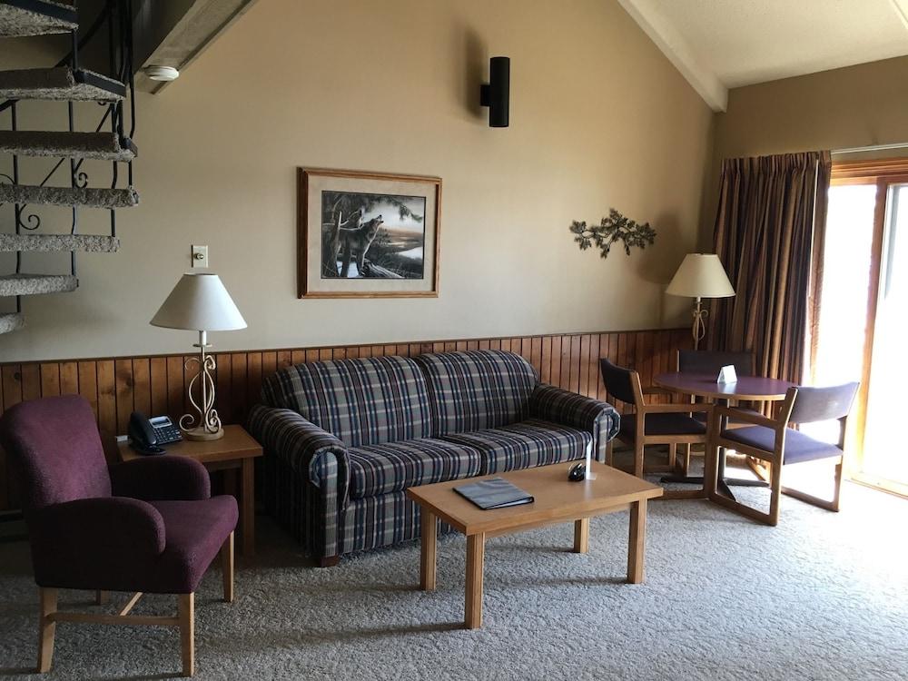 Kavanaugh's Sylvan Lake Resort photo 16