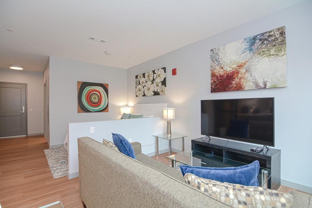 Global Luxury Suites Downtown Providence photo 52