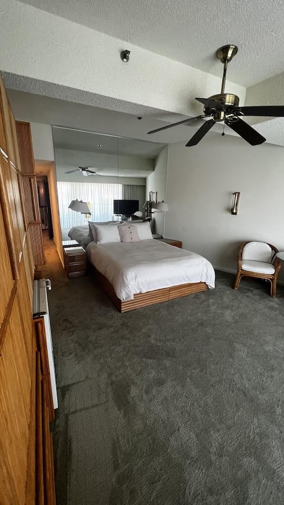 Lighthouse Club Hotel photo 36