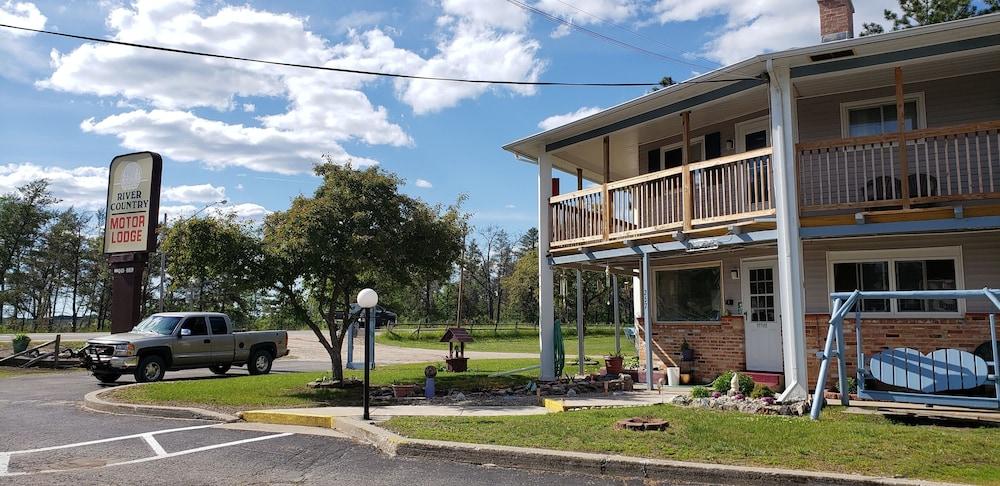 River Country Motor Lodge photo 15