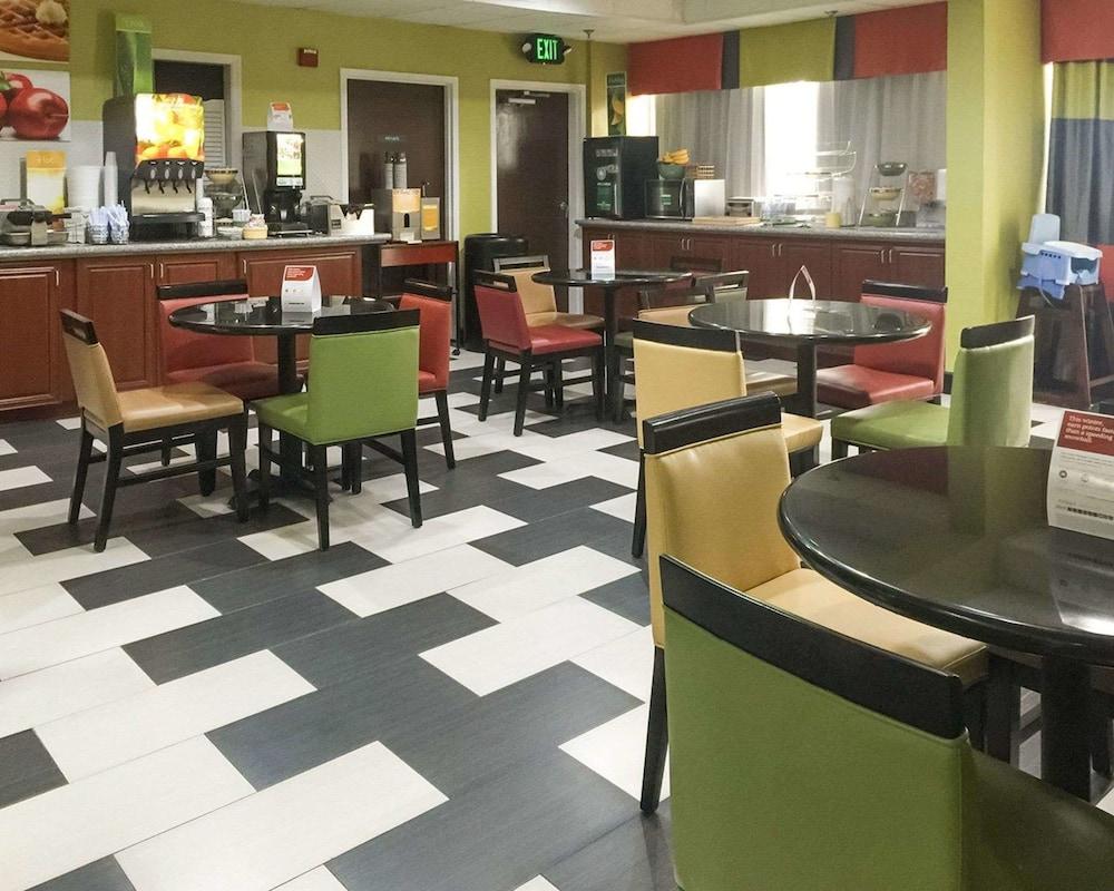 Quality Inn Prattville I-65 photo 26