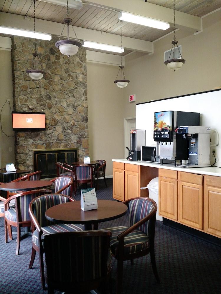 Econo Lodge Thomasville photo 26