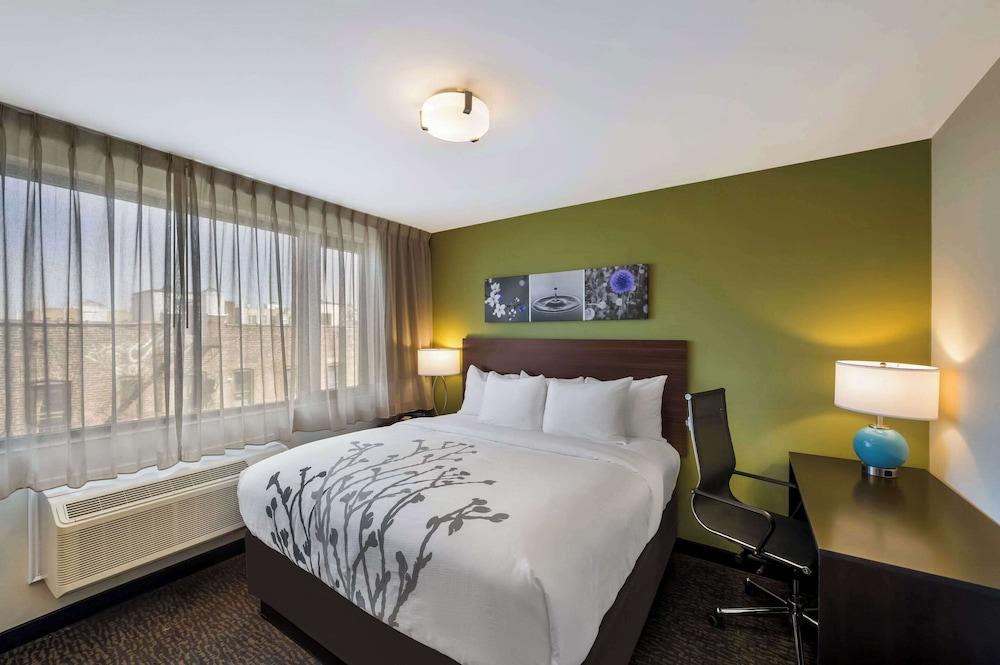 Sleep Inn Bronx - Soundview photo 10