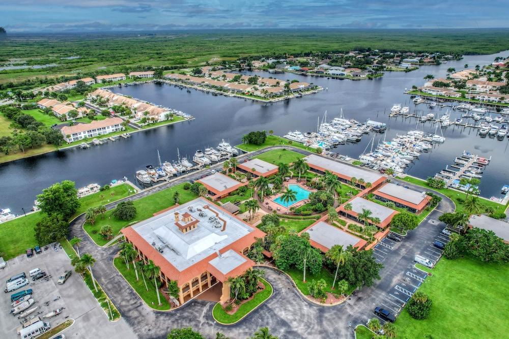 Port of the Islands Everglades Adventure Resort photo 29