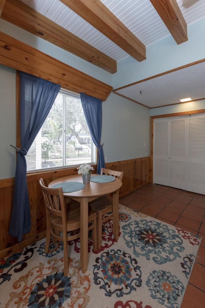 Pelican Bay Resort photo 25