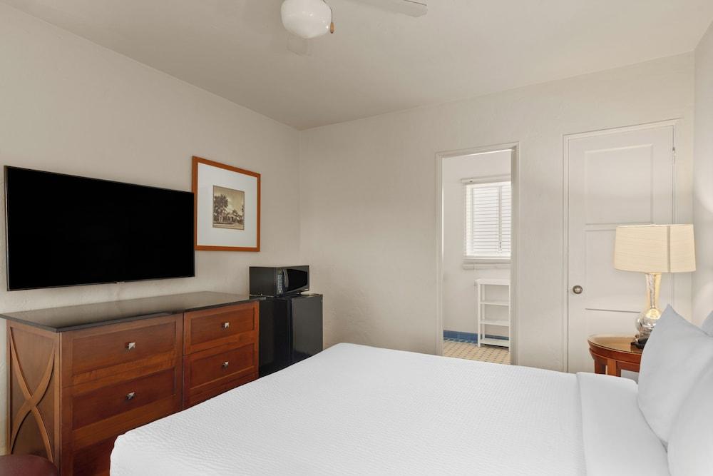 Historic Coronado Motor Hotel by OYO photo 22