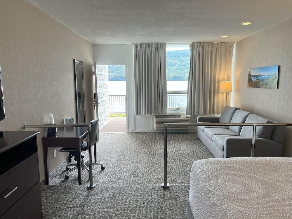 The Georgian Lakeside Resort photo 21