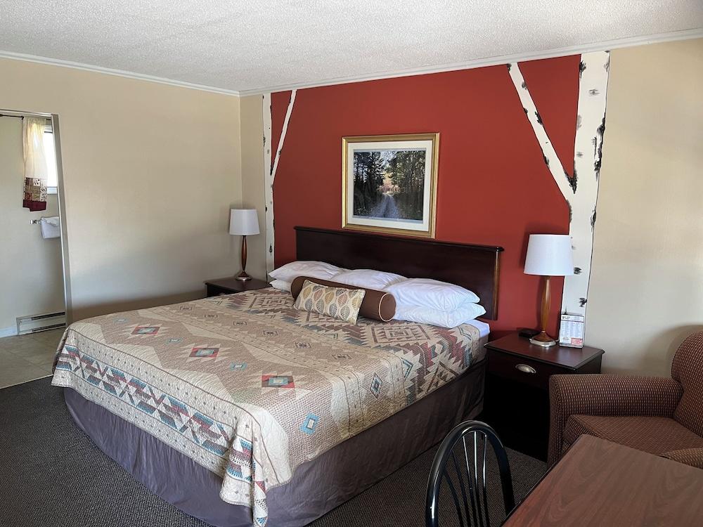 Cedar Hill Lodge photo 55