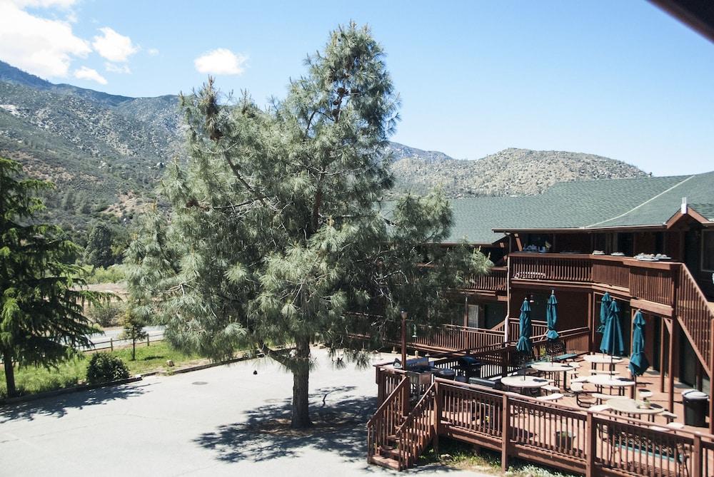 Corral Creek Lodge photo 27