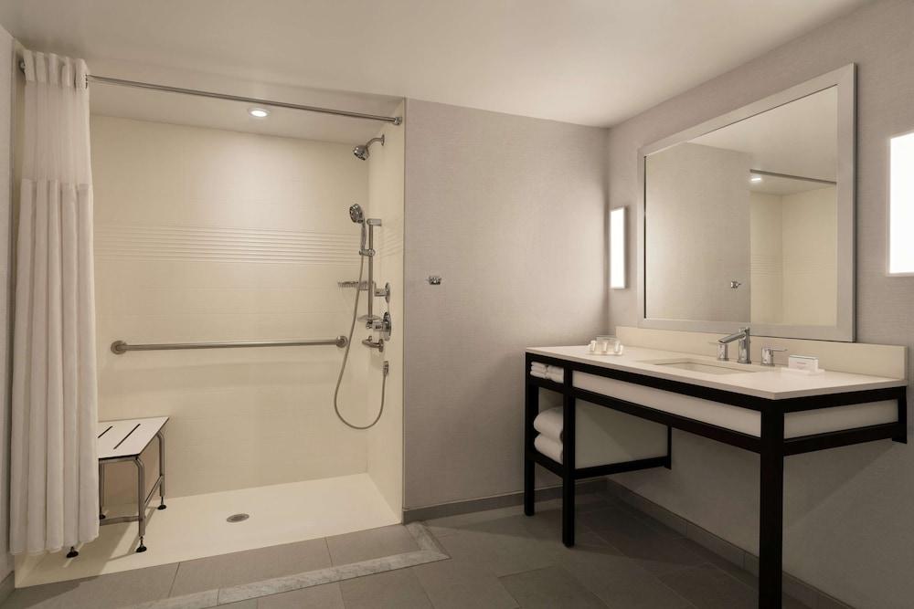 Hilton Garden Inn Springfield photo 30