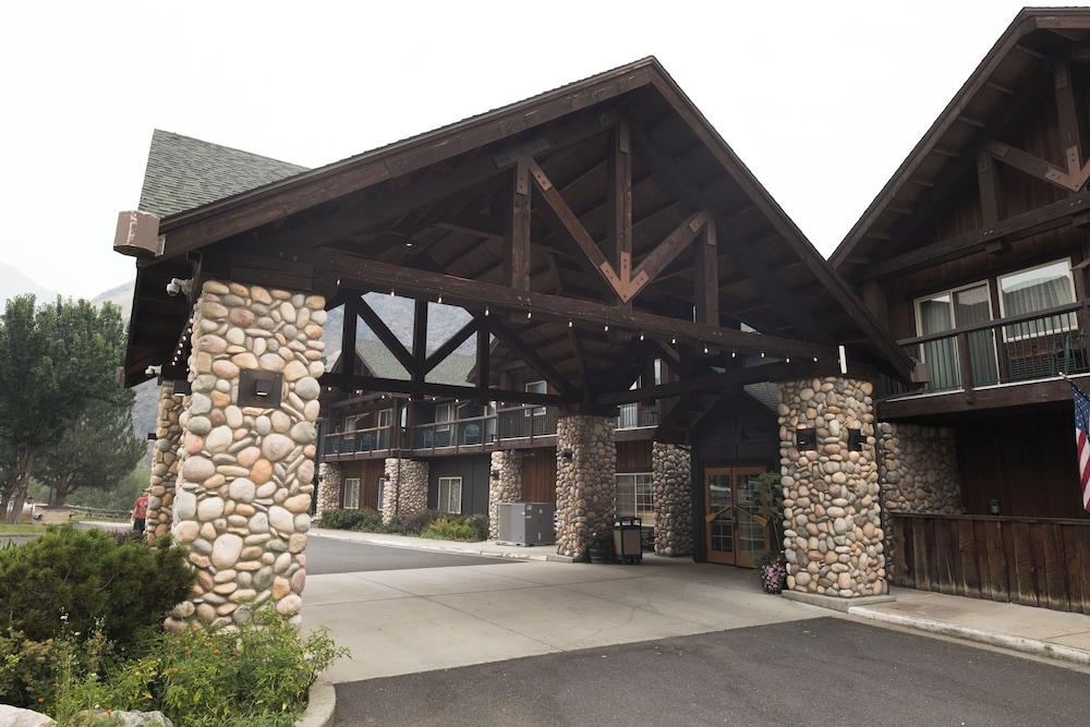Salmon Rapids Lodge photo 5