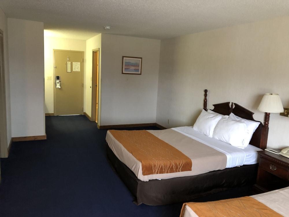 Denison Inn & Suites photo 15