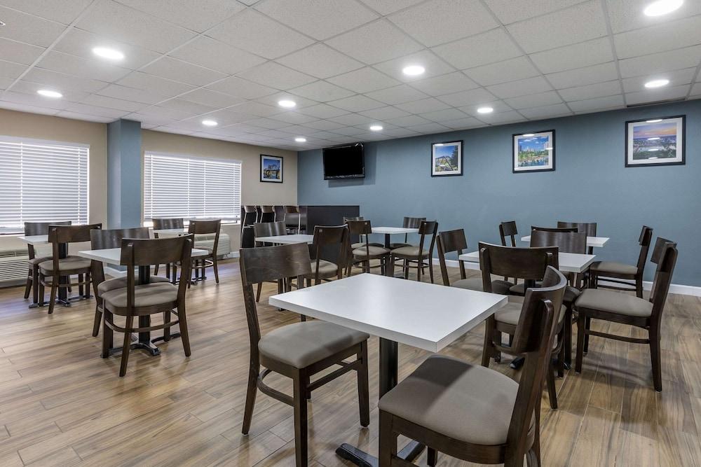 Sleep Inn & Suites Grovetown - Augusta West photo 31