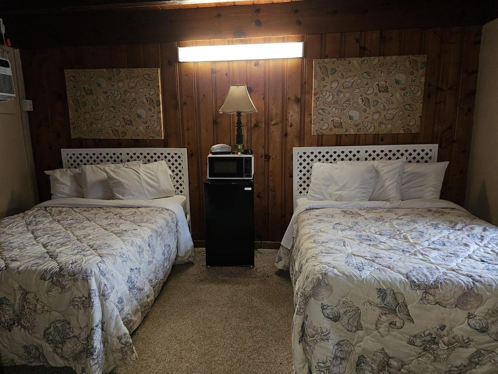 Captain's Cove Motel photo 10