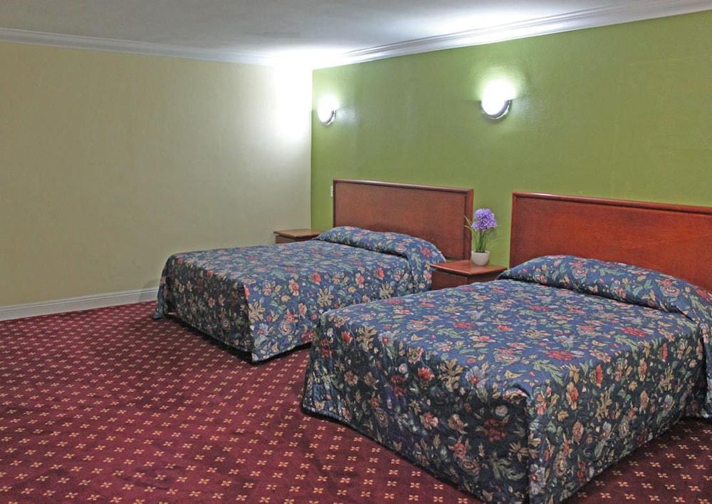 Royla Motel photo 6