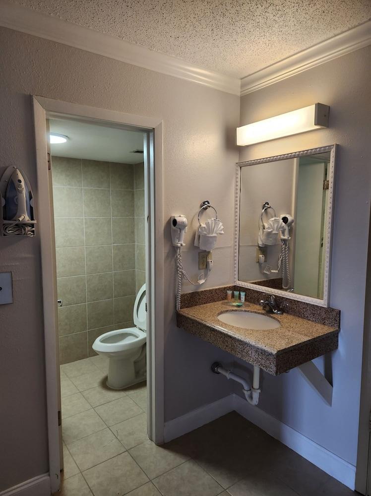Windsor Inn of Jacksonville photo 31