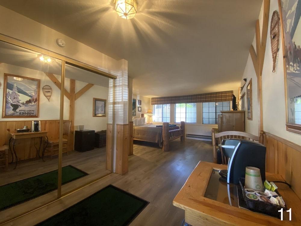 River Ranch Lodge & Restaurant photo 8