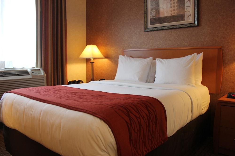 Bellerose Inn photo 10