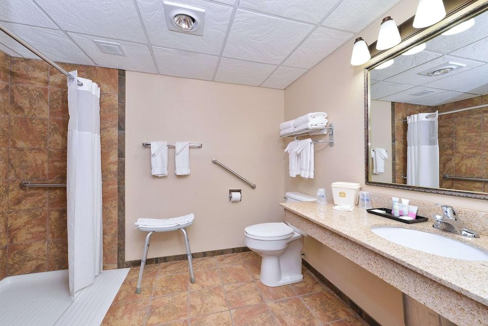 Revel Hotel Minot, SureStay Collection by Best Western photo 36