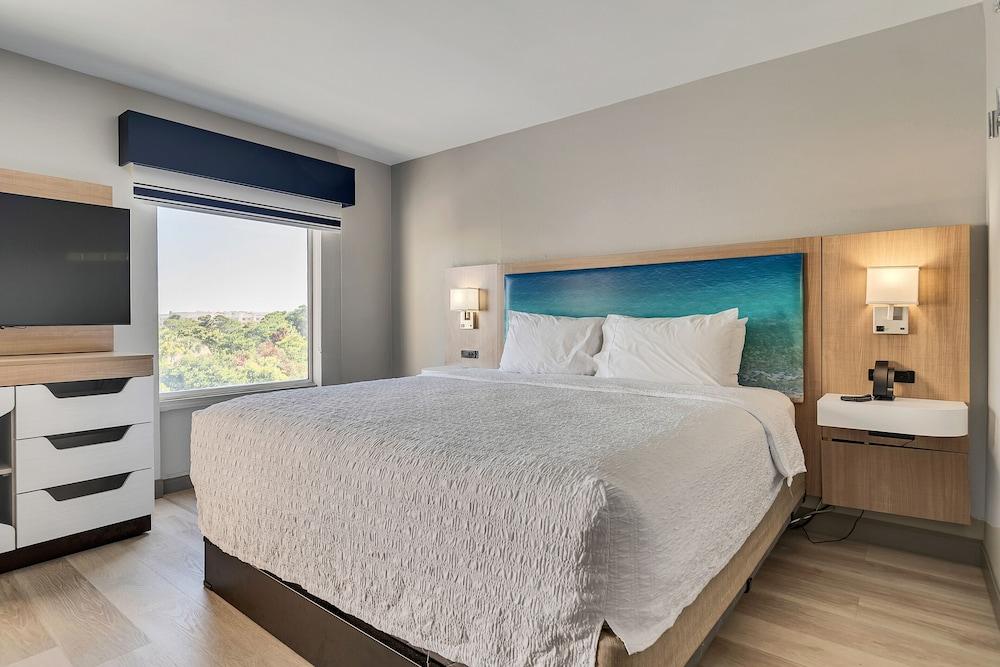 Holiday Inn Express and Suites Destin Miramar Beach by IHG photo 4