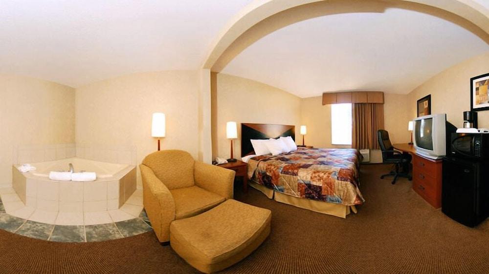 Sleep Inn & Suites Ronks - Lancaster Area photo 14