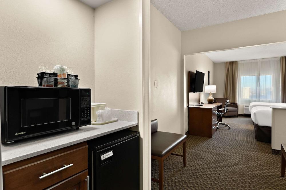 Comfort Suites University Las Cruces photo 24