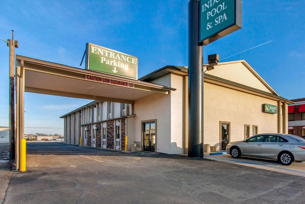 Quality Inn Hays I-70 photo 29