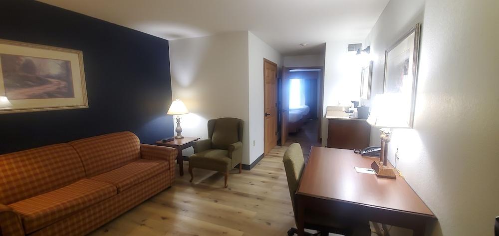 Wingate by Wyndham Youngstown/Austintown photo 27