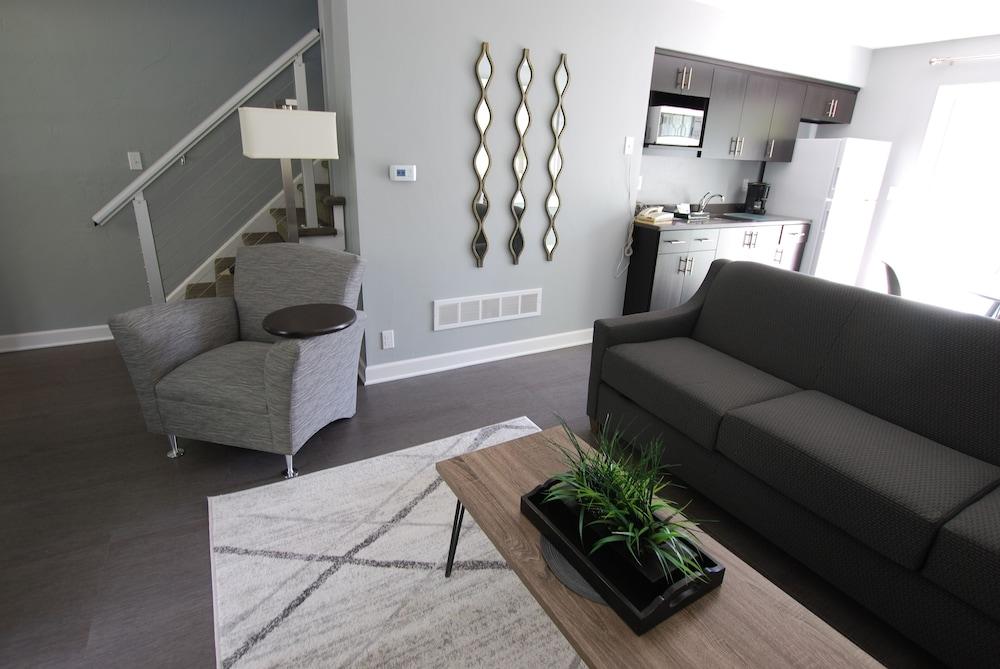 Homestead Suites photo 27
