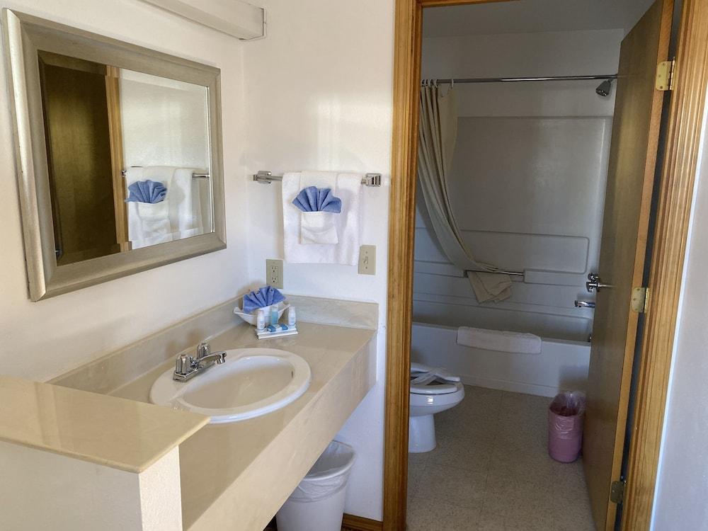 Oasis Botique Motel photo 14