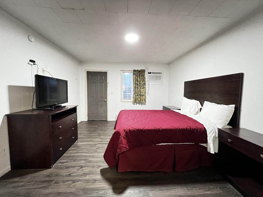 Family Inn photo 9
