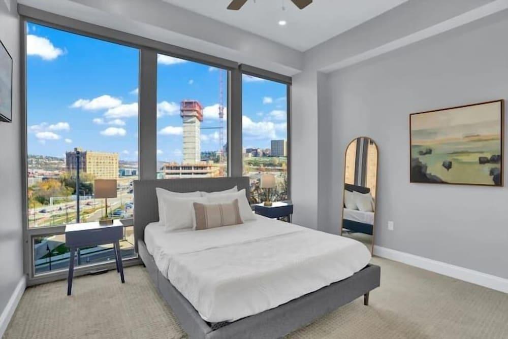 CozySuites Downtown Pittsburgh photo 14