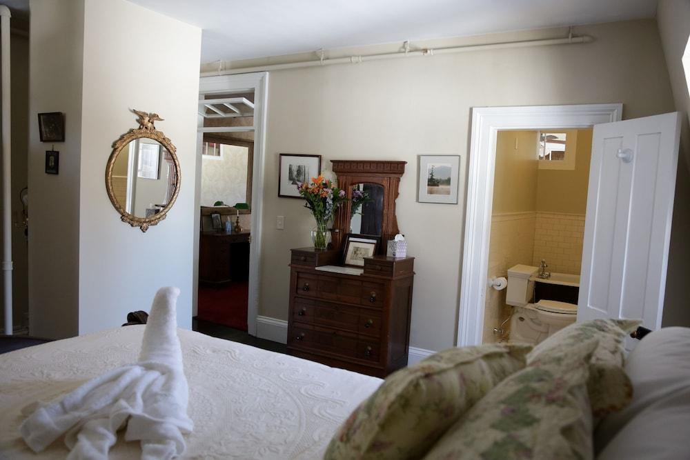 Brinckerhoff Inn photo 10