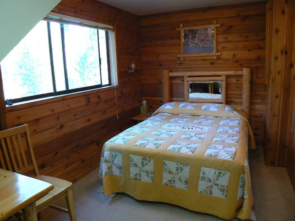 Smoky Bear Ranch Bed & Breakfast & Cabins photo 16